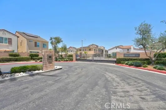 3827 Grant Street 54, Corona, California 92879