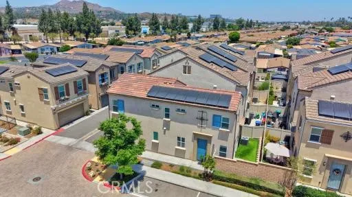 3827 Grant Street 54, Corona, California 92879