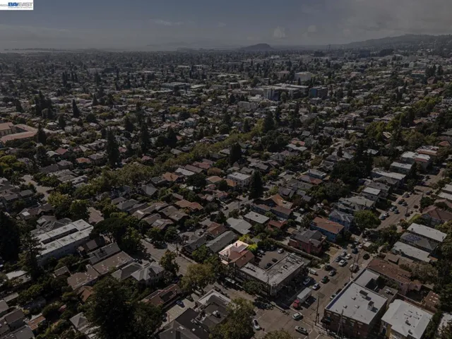 2607 Alcatraz Ave, Berkeley, California 94705