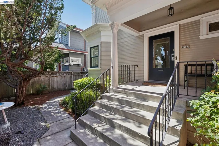 2607 Alcatraz Ave, Berkeley, California 94705