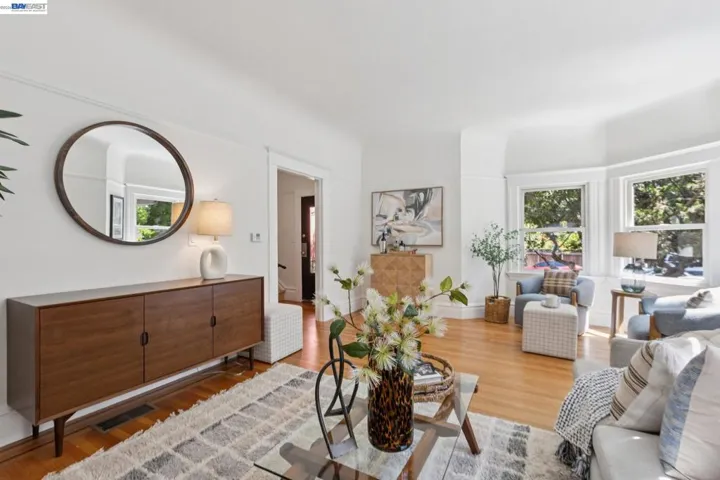 2607 Alcatraz Ave, Berkeley, California 94705