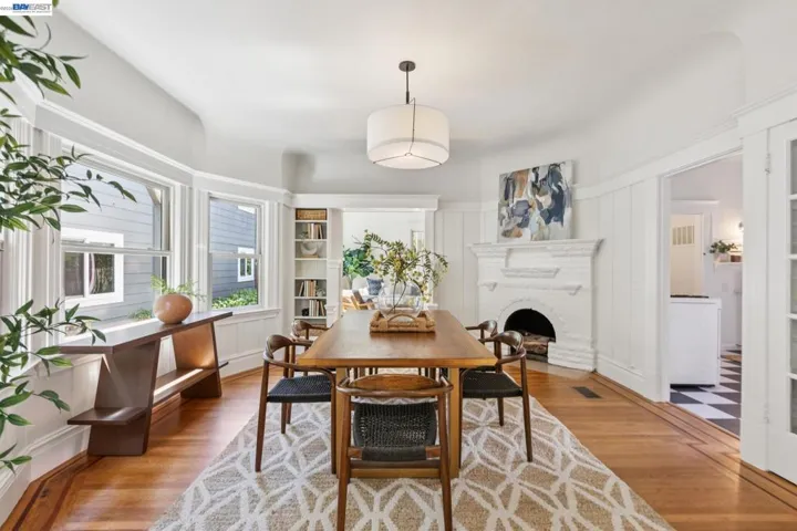 2607 Alcatraz Ave, Berkeley, California 94705