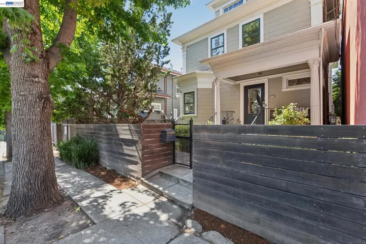 2607 Alcatraz Ave, Berkeley, California 94705