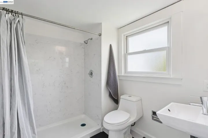 2607 Alcatraz Ave, Berkeley, California 94705
