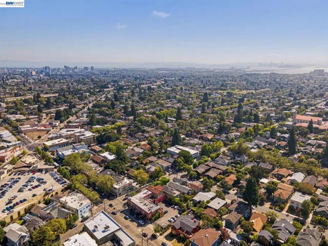 2607 Alcatraz Ave, Berkeley, California 94705