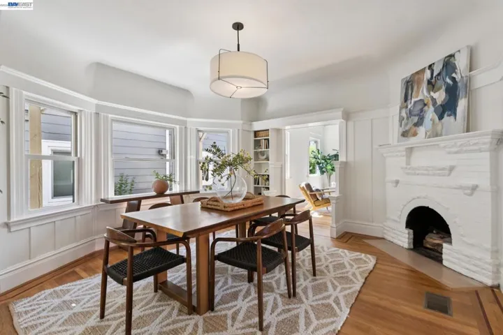 2607 Alcatraz Ave, Berkeley, California 94705