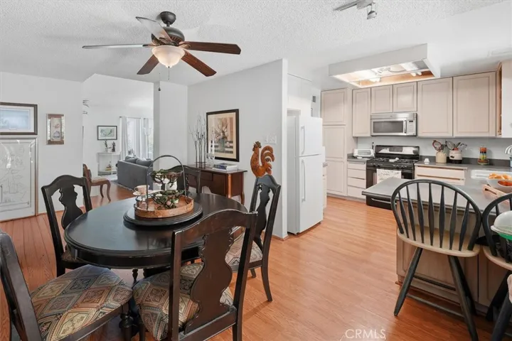 27951 Sycamore Creek, Valencia, California 91354