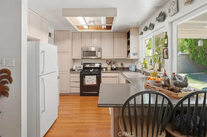 27951 Sycamore Creek, Valencia, California 91354