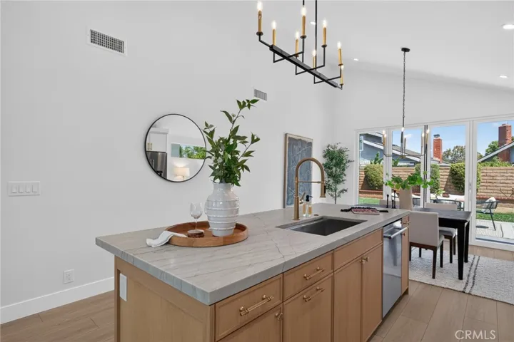 5941 E Camino Correr, Anaheim Hills, California 92807