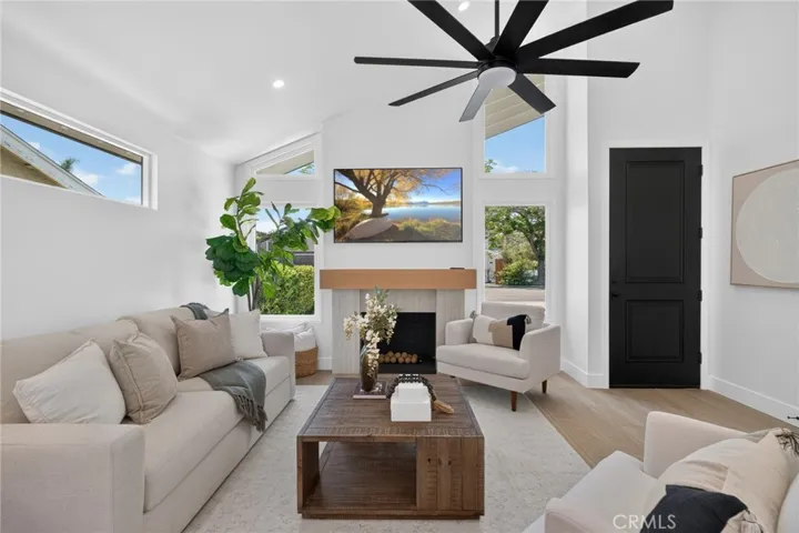 5941 E Camino Correr, Anaheim Hills, California 92807