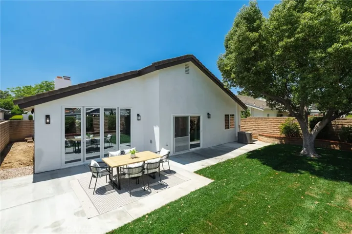 5941 E Camino Correr, Anaheim Hills, California 92807