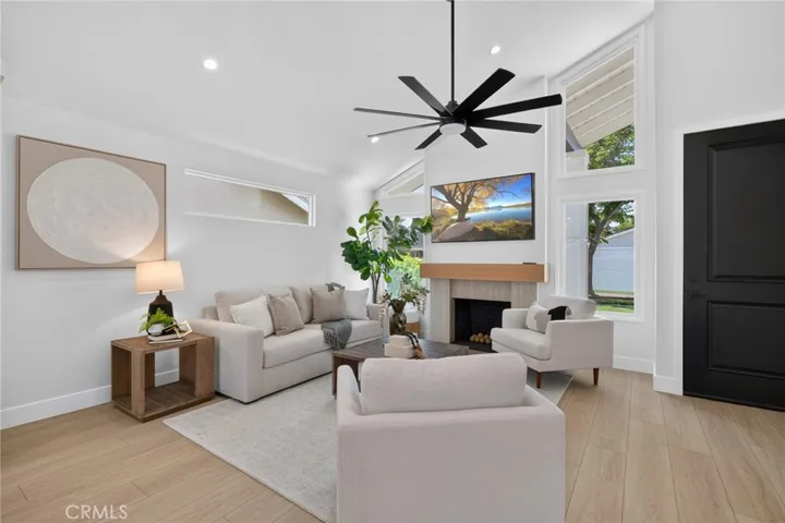5941 E Camino Correr, Anaheim Hills, California 92807