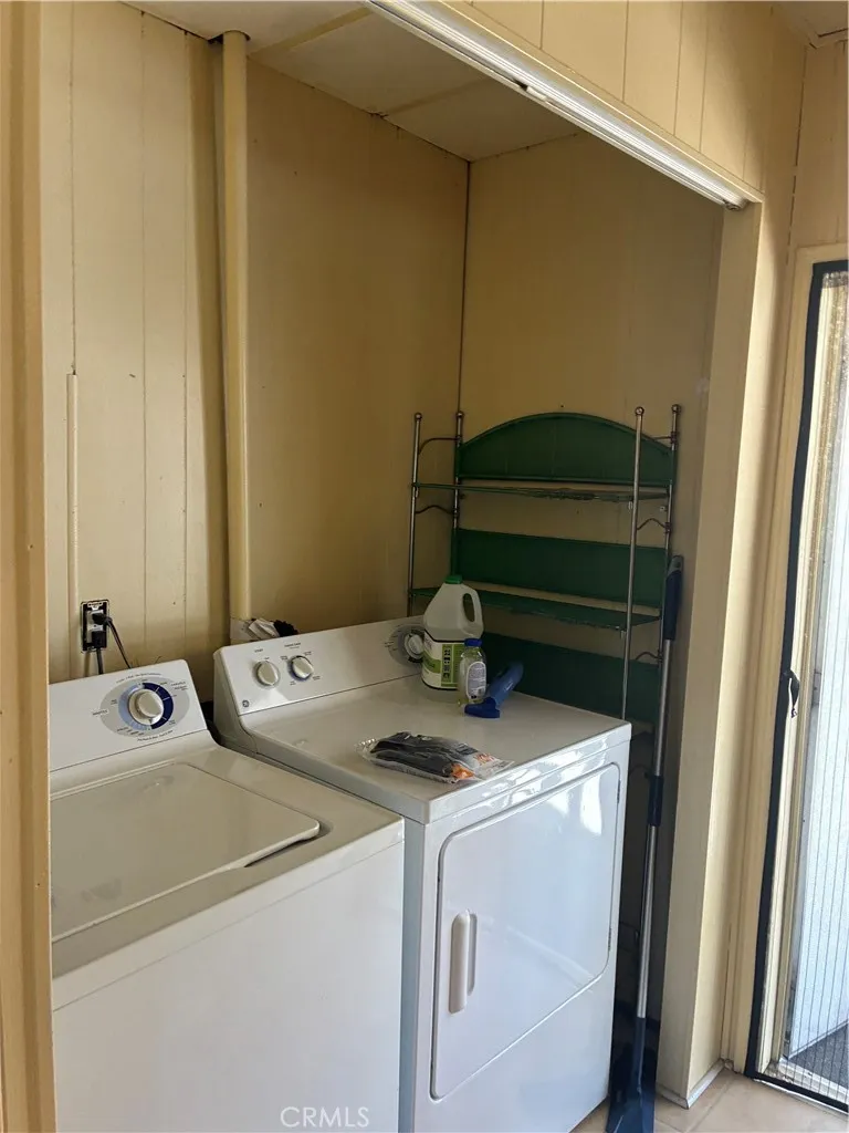 27361 Sierra 208, Canyon Country, California 91351 — photo 5