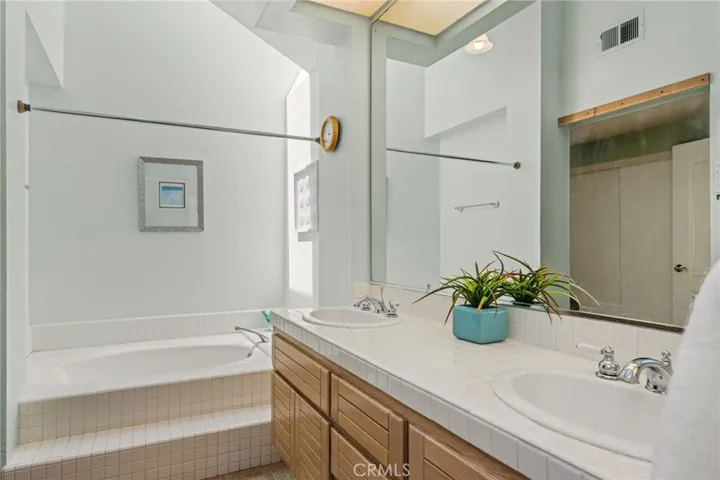 860 E Chisholm Court, Brea, California 92821
