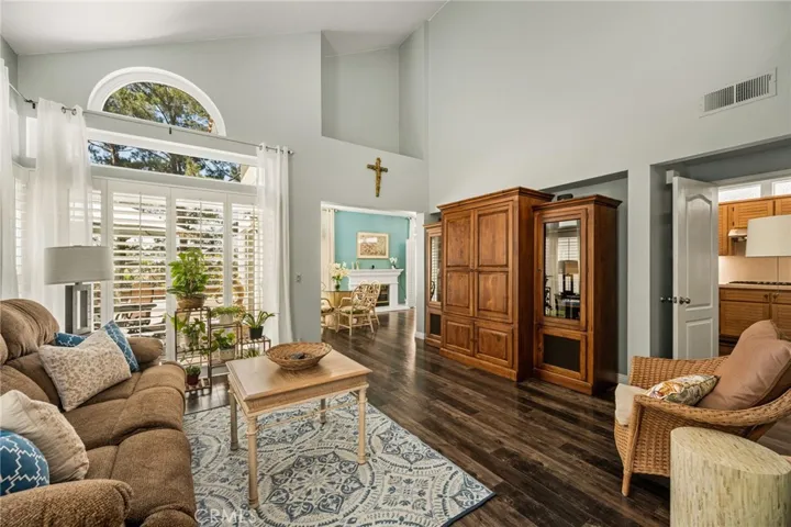 860 E Chisholm Court, Brea, California 92821
