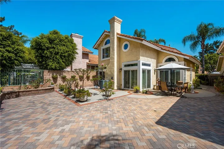 860 E Chisholm Court, Brea, California 92821