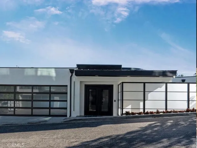 6422 Weidlake, Los Angeles, California 90068