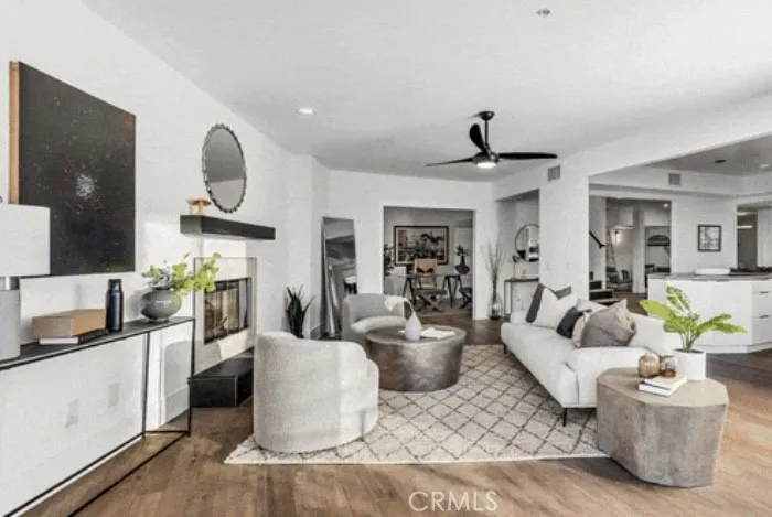 6422 Weidlake, Los Angeles, California 90068