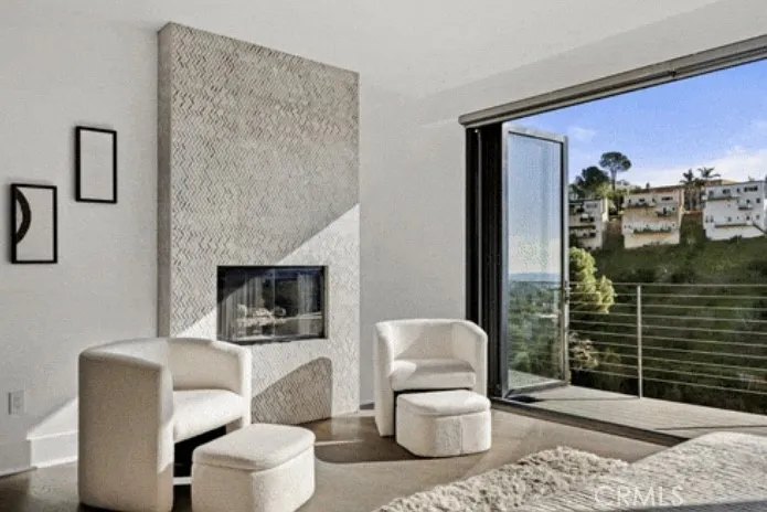 6422 Weidlake, Los Angeles, California 90068