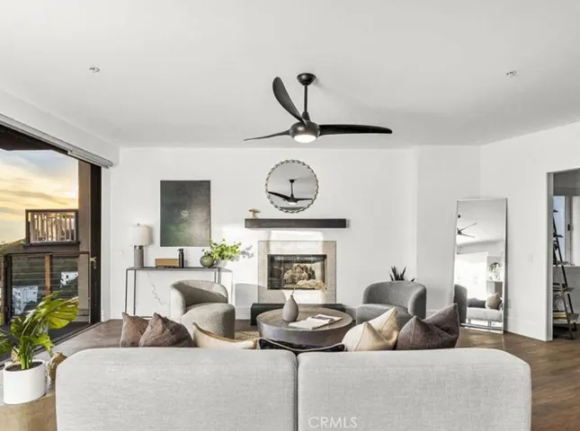 6422 Weidlake, Los Angeles, California 90068