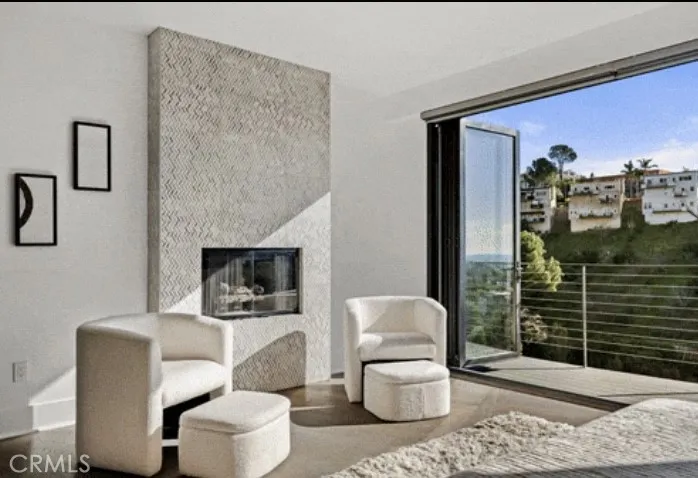 6422 Weidlake, Los Angeles, California 90068