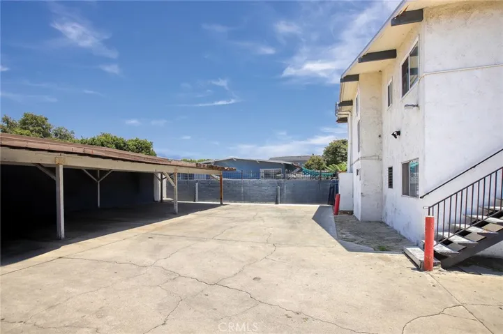 8219 2nd Street, Paramount, California 90723