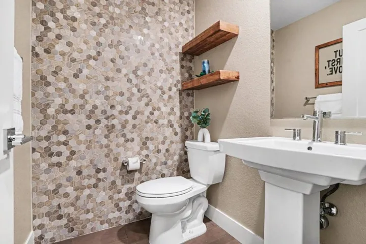 3858 Development 1000, Fremont, California 94538