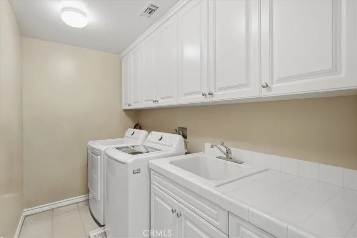 29226 Las Palmas Court, Valencia, California 91354