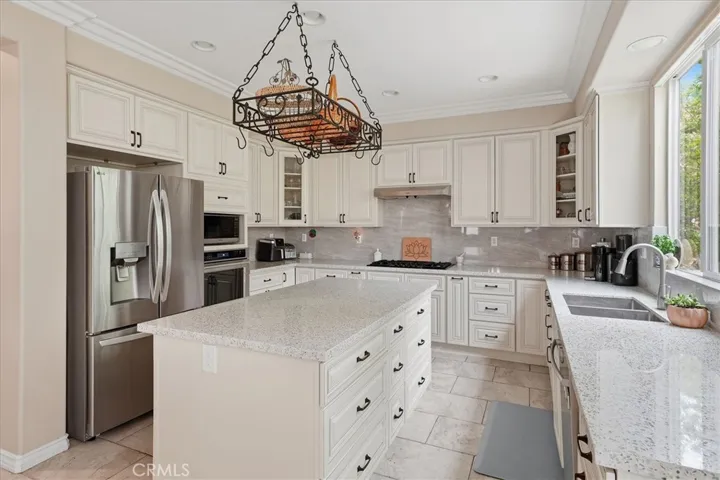29226 Las Palmas Court, Valencia, California 91354