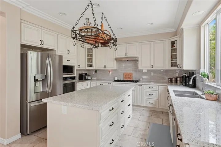 29226 Las Palmas Court, Valencia, California 91354