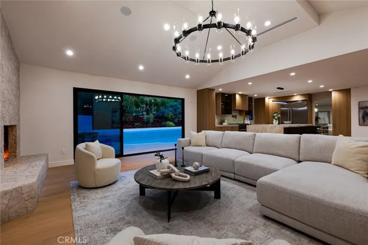 6035 Rod, Woodland Hills, California 91367