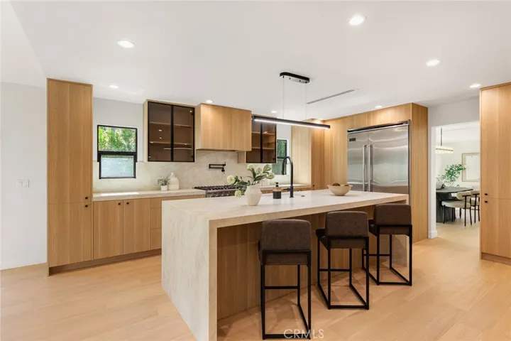6035 Rod, Woodland Hills, California 91367