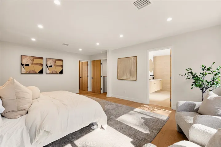6035 Rod, Woodland Hills, California 91367