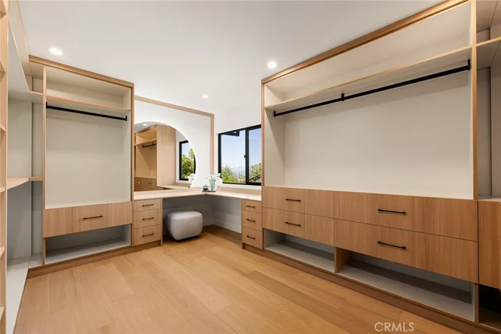 6035 Rod, Woodland Hills, California 91367