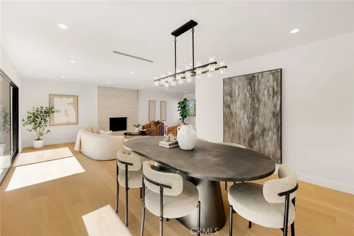 6035 Rod, Woodland Hills, California 91367