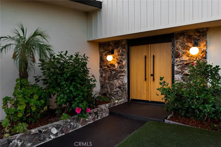 6035 Rod, Woodland Hills, California 91367