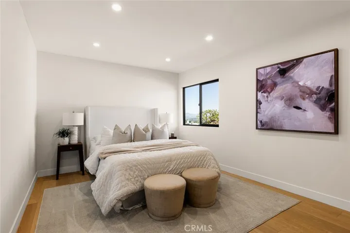 6035 Rod, Woodland Hills, California 91367