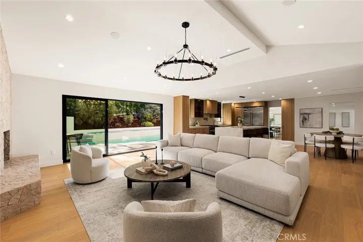 6035 Rod, Woodland Hills, California 91367