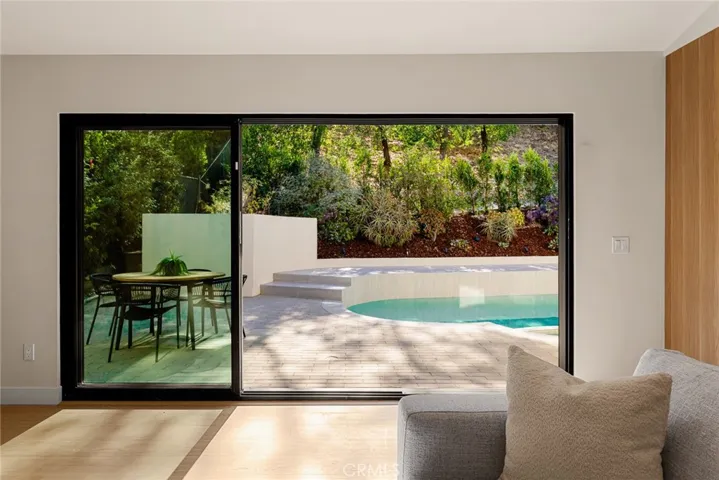 6035 Rod, Woodland Hills, California 91367