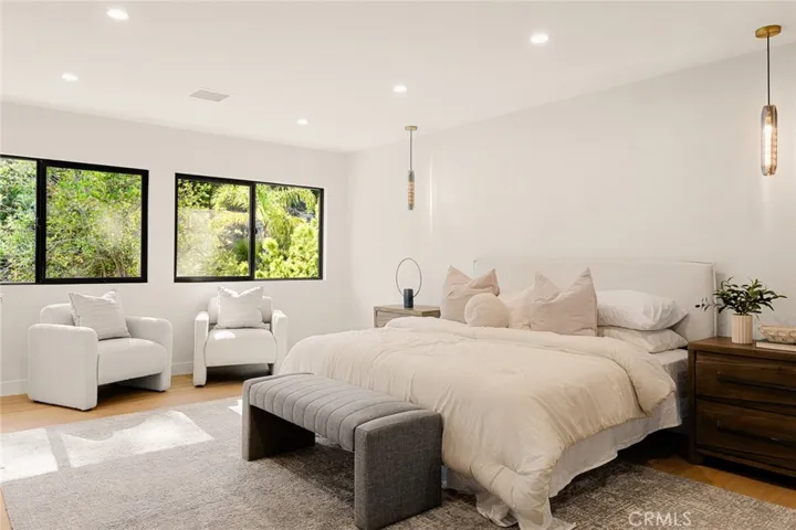 6035 Rod, Woodland Hills, California 91367
