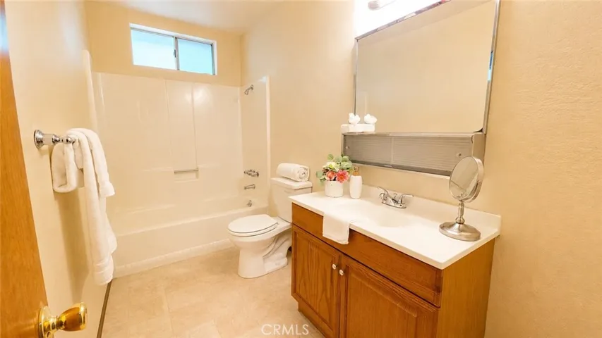 23013 Oak Lane, Crestline, California 92325