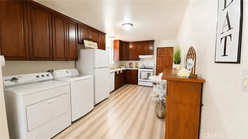 23013 Oak Lane, Crestline, California 92325