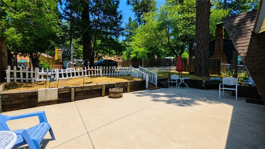 23013 Oak Lane, Crestline, California 92325