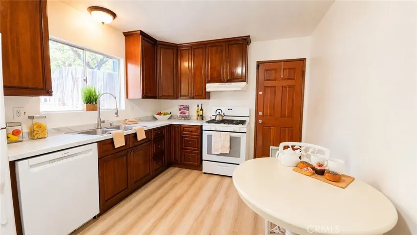 23013 Oak Lane, Crestline, California 92325