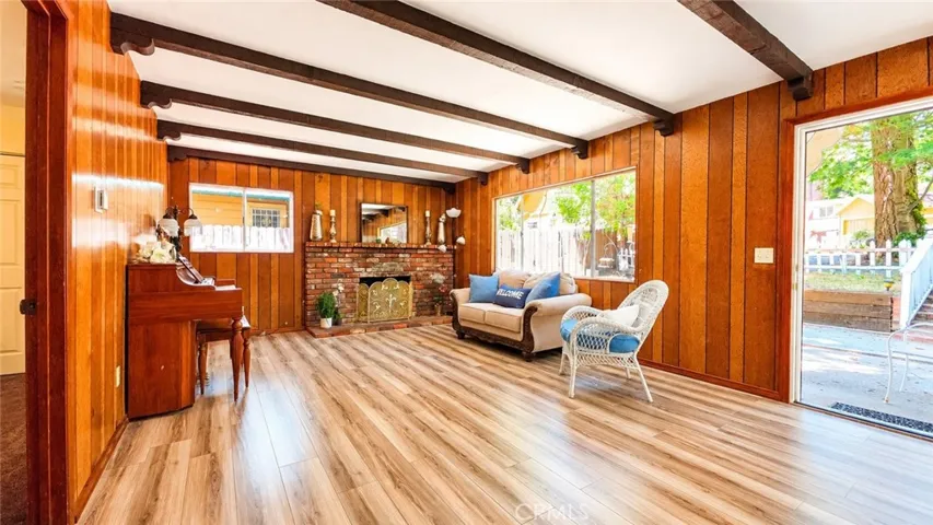 23013 Oak Lane, Crestline, California 92325