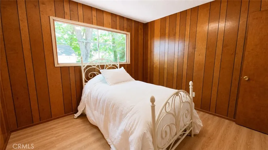 23013 Oak Lane, Crestline, California 92325