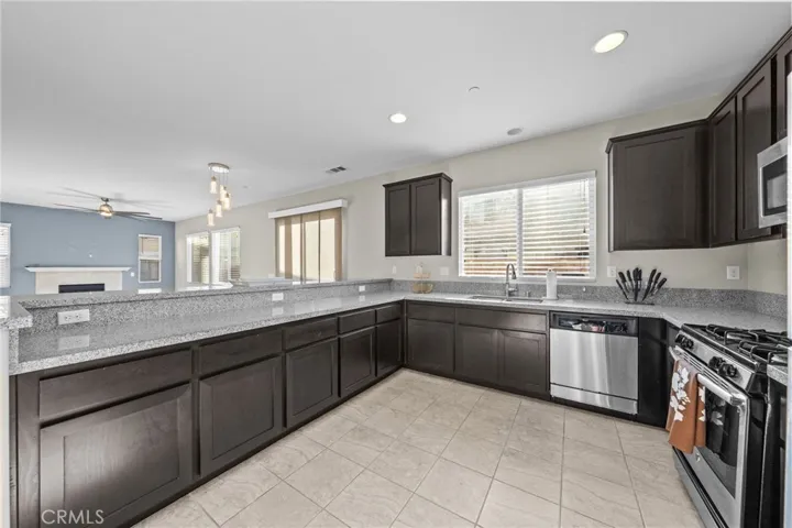 6958 Stanza Court, Fontana, California 92336