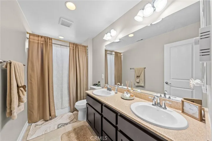 6958 Stanza Court, Fontana, California 92336