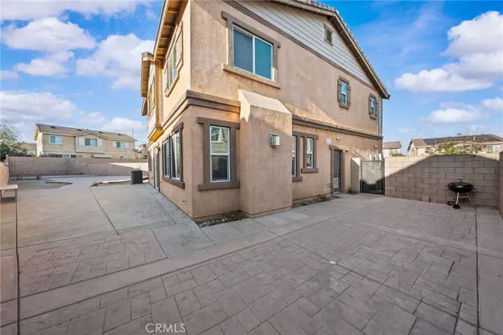 6958 Stanza Court, Fontana, California 92336