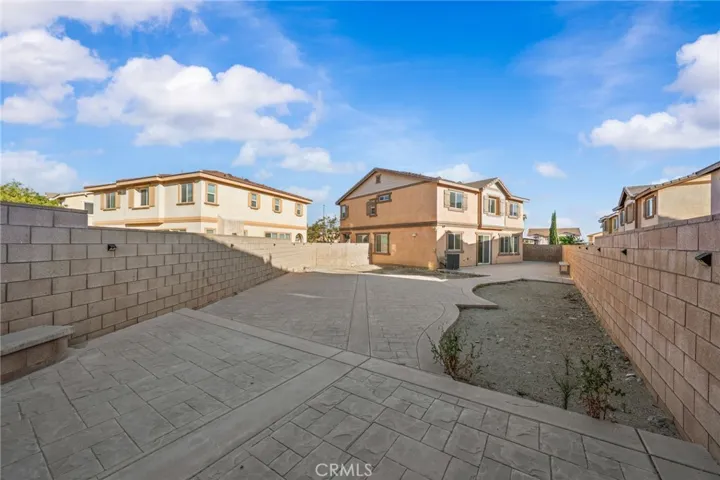 6958 Stanza Court, Fontana, California 92336